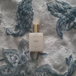 (2/$25) Sand + Fog Vanilla Musk Rollerball 15ml